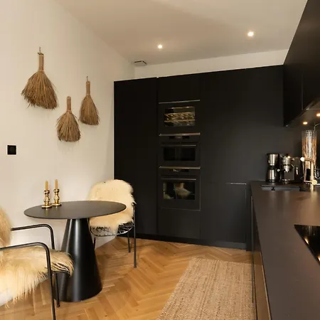 Apartment Apt 4 * Vue Cathedrale Pey Berland *